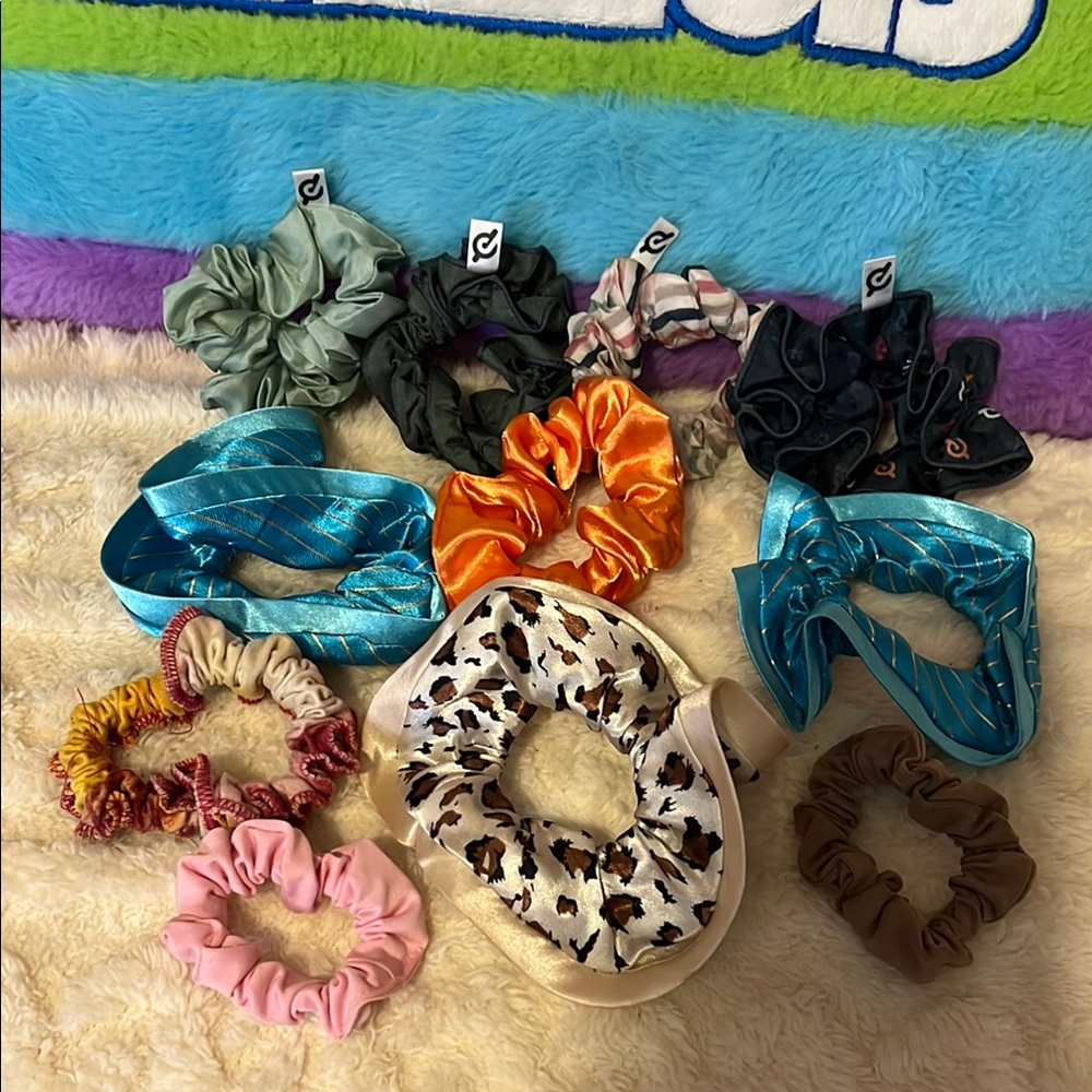 Lot Of 11 Colorful  Scrunchie Set.